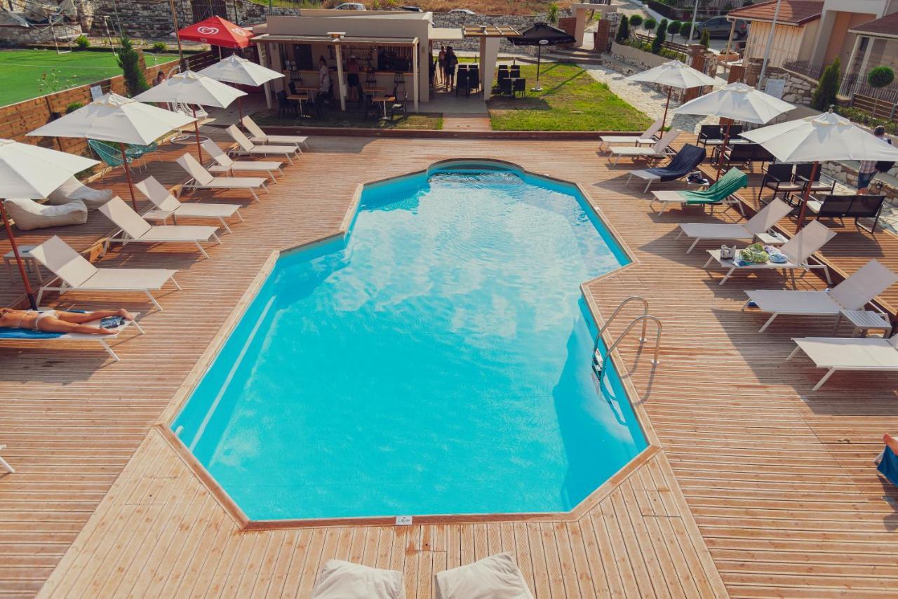 Nuevo Vista Bed & Breakfast กาวอส ภายนอก รูปภาพ