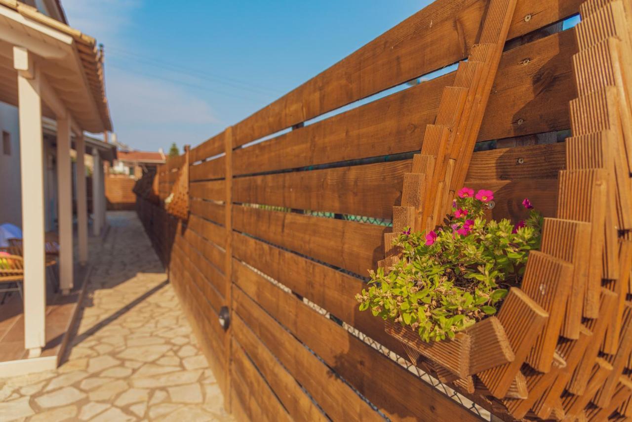 Nuevo Vista Bed & Breakfast กาวอส ภายนอก รูปภาพ
